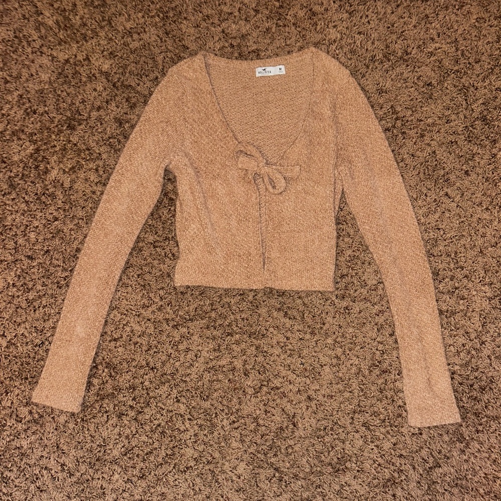 Hollister sweater medium